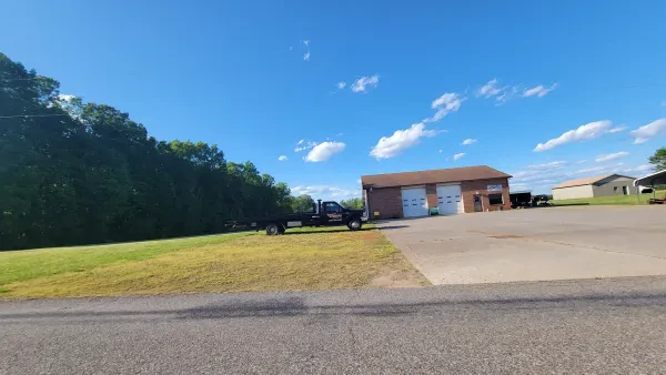 Browns Automotive - photo 2