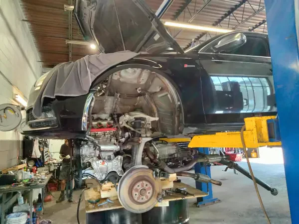 E-Z Auto Service Center - photo 2