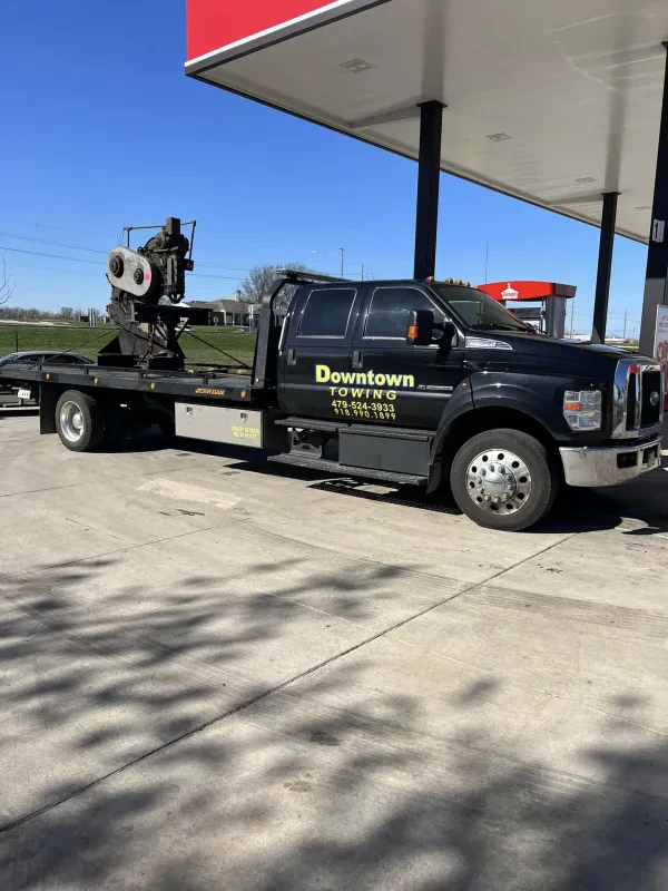 DOWNTOWN TOWING - photo 2