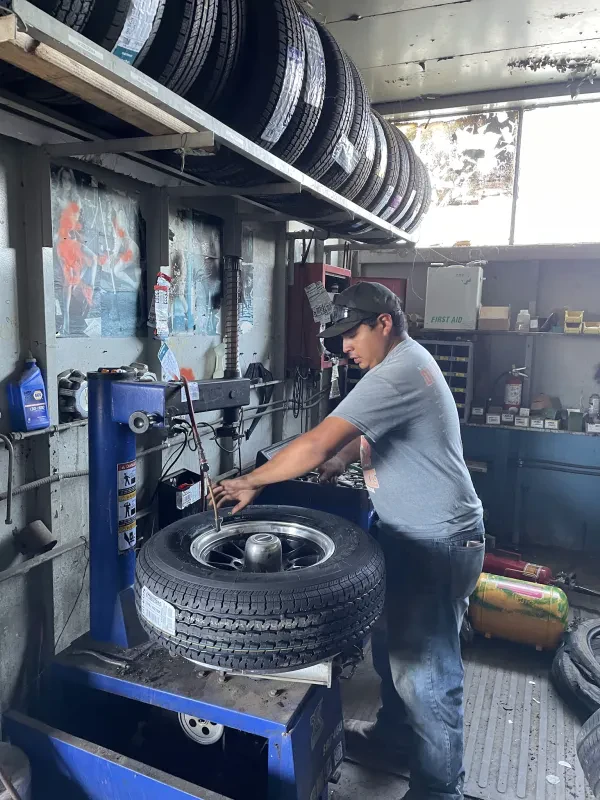 Pyramid Auto/Truck Service and Welding - Mobile Truck Repair in Lordsburg NM - photo 4