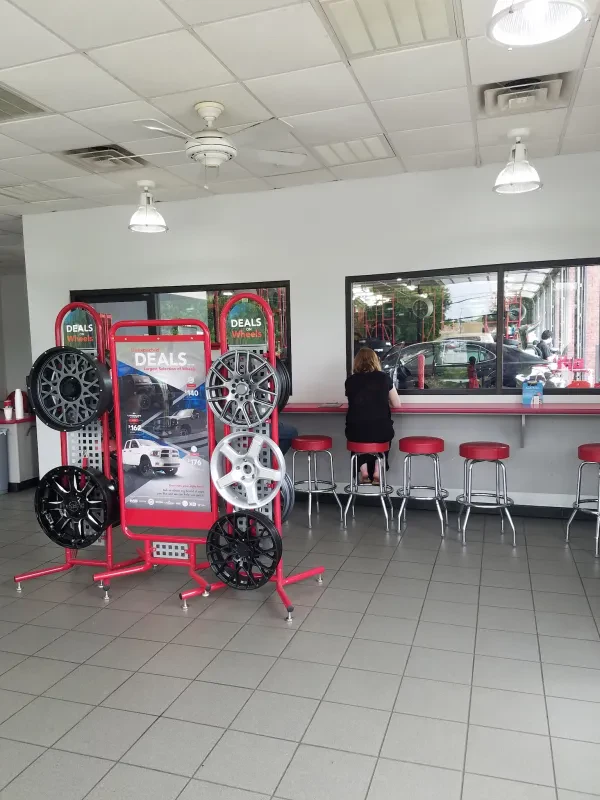 Discount Tire - photo 3