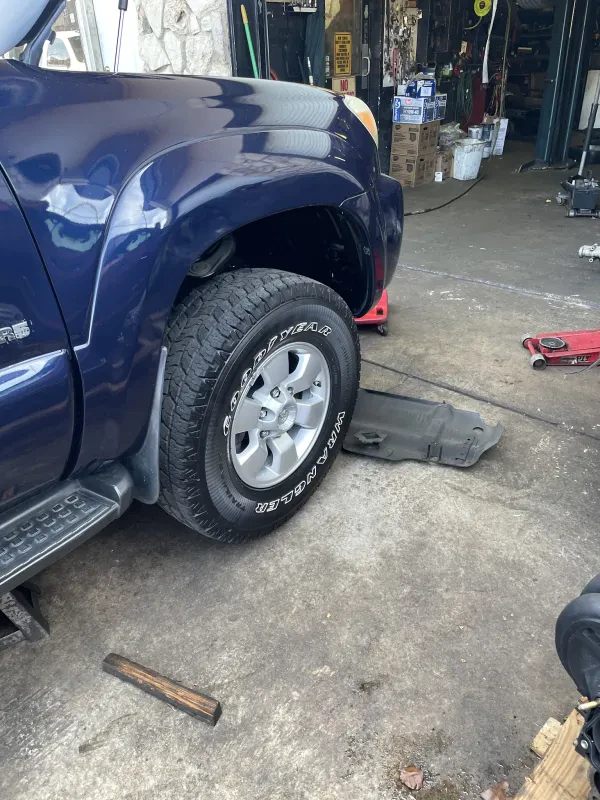 Sanchez Auto Repair - photo 4