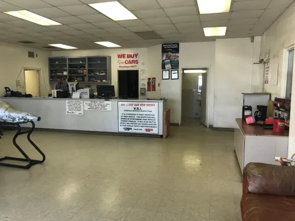 Three Points Automotive - photo 3