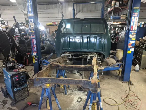 Raymonds Auto LLC - photo 2