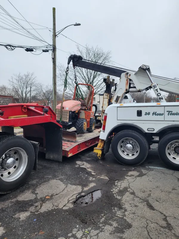 Raymonds Auto LLC - photo 3