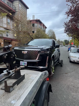 Fast towing & roadside assistance
