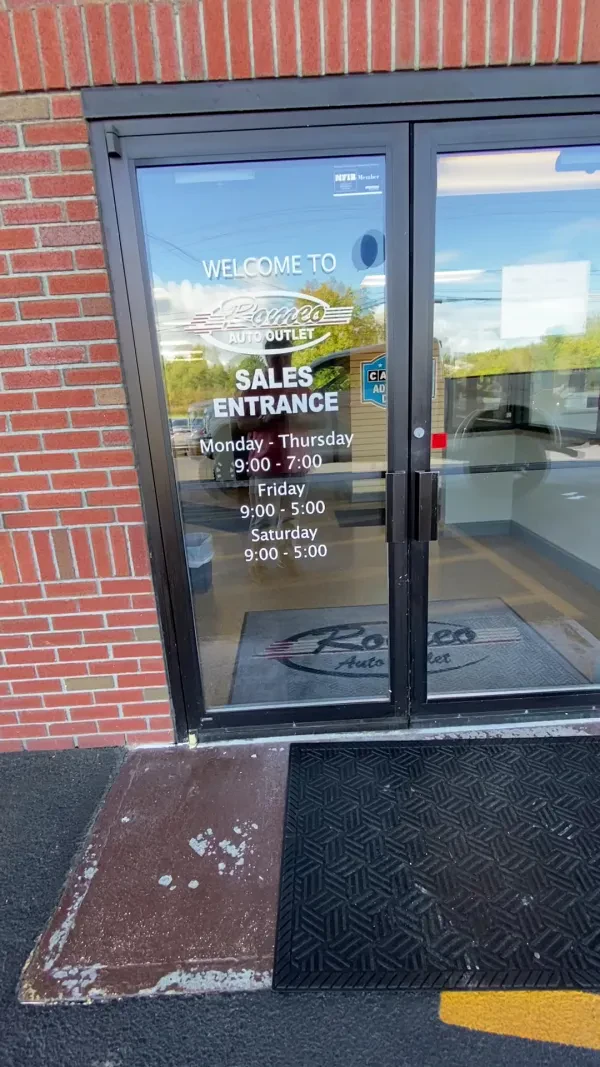 Romeo Auto Outlet - photo 2