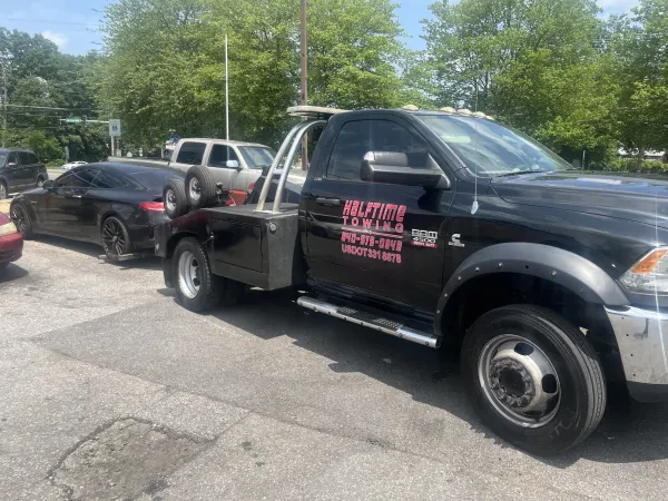 Halftime Towing - photo 2