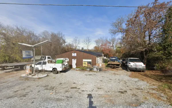 Snyder's Towing - photo 4