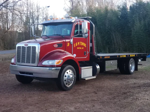 K & M Towing LLC - photo 2