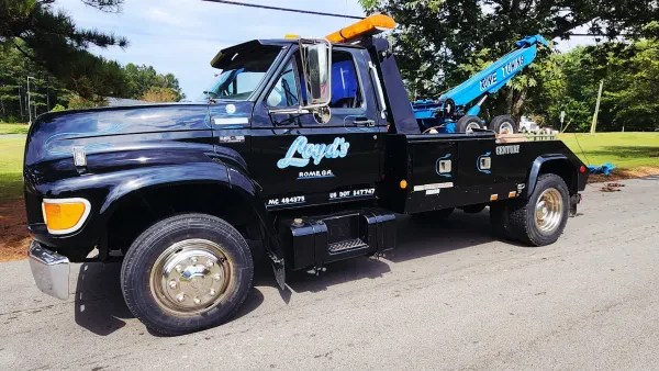 Loyd's Rome Towing & Auto Repair - photo 2