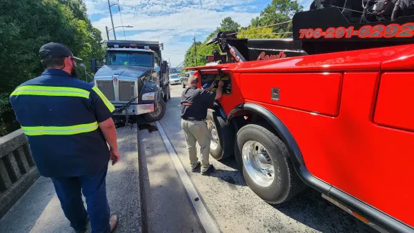 Loyd's Rome Towing & Auto Repair - photo 4