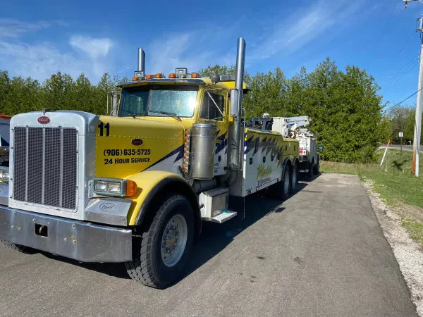 Merle's Towing - photo 3