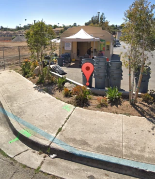 Recycling Center (cans & plastic bottles)