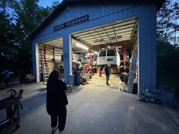 Auto Express, tire and auto repair - photo 2