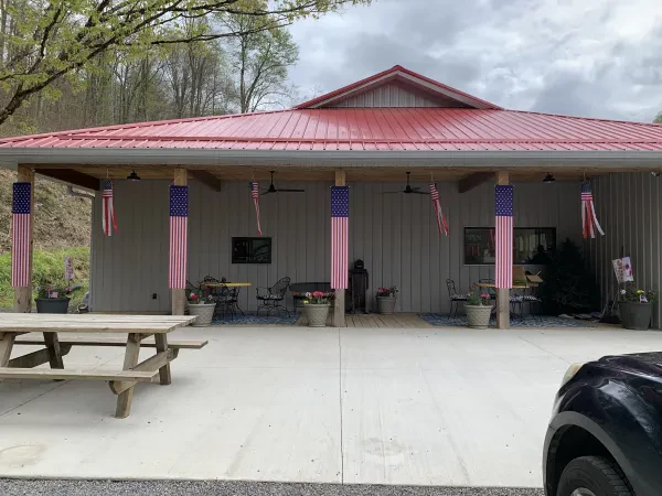 Holly River Grocery - photo 2