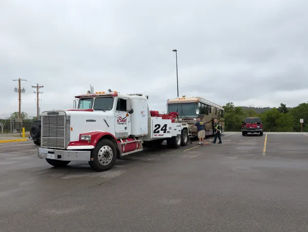 Boyd Towing Farmington, Ste. Genevieve & Perryville - photo 4