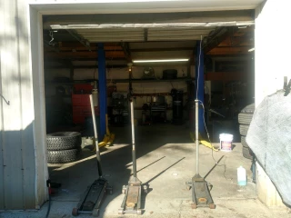 Roadrunner Tire and Repair LLC