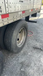 Johnny's Auto & Truck