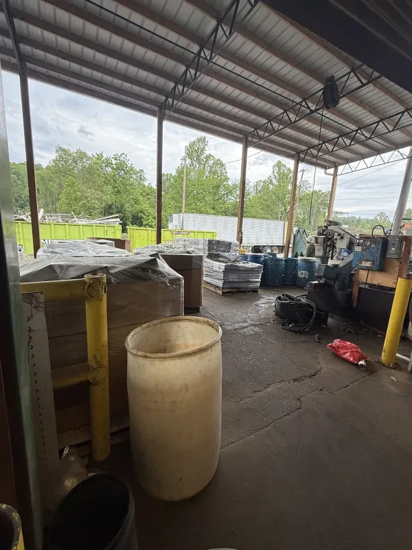Meeks Recycling - photo 3