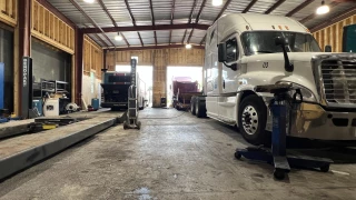 24hr Amigos Commercial Mobile Truck & Tire Repair