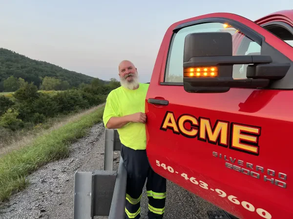 Acme Towing Service - photo 4