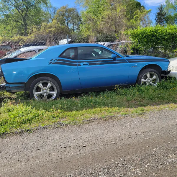 Russell's Auto & Truck Parts - photo 2