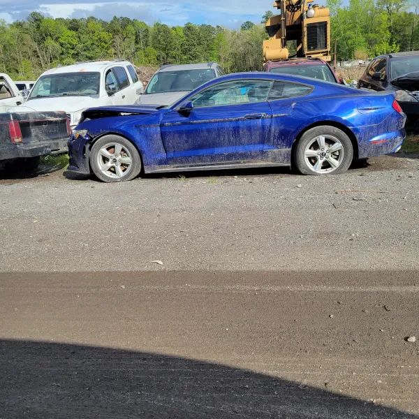 Russell's Auto & Truck Parts - photo 3