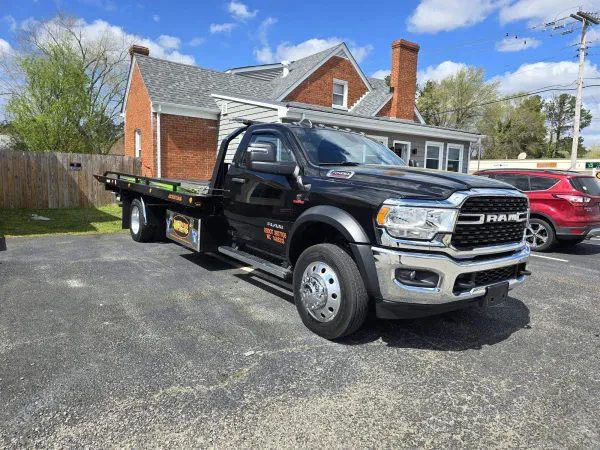 B&T Towing - photo 3