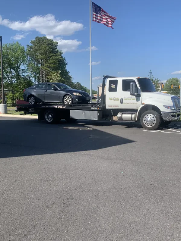 Q and N Towing amd Auto Repair LLC - photo 4