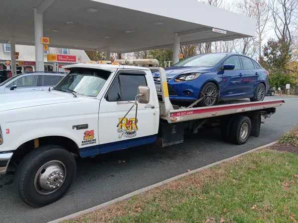 R&R Towing and Recovery LLC - photo 2