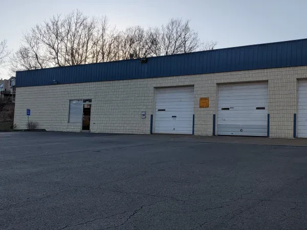 Wayne Croy Car Care Center - photo 2