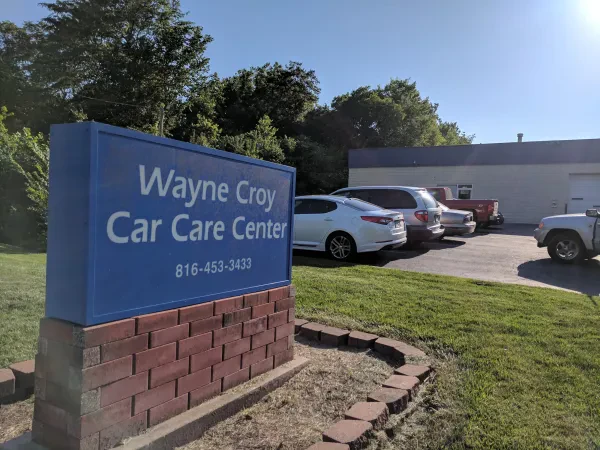 Wayne Croy Car Care Center - photo 4