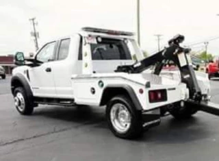 Larrys Towing & Recovery