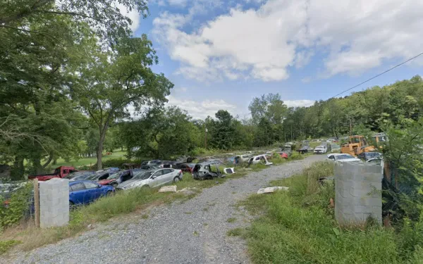 Harrisonburg auto junk yard LLC - photo 4