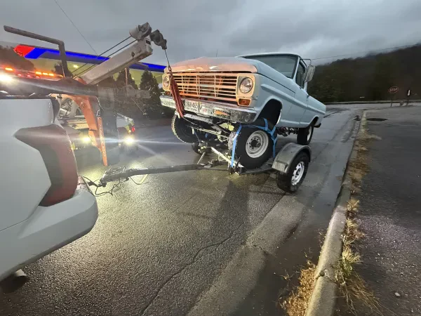 Top Notch Towing & Automotive LLC - photo 2