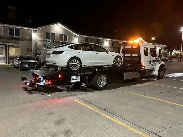 M&M Towing & Recovery - photo 4