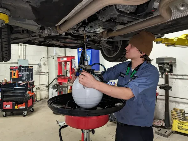 Saville's Service Center - photo 4