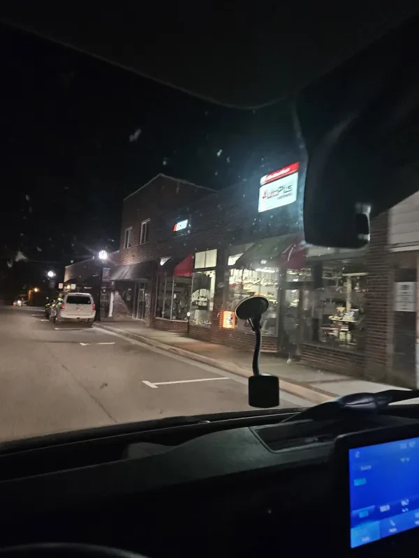Giles Auto Parts - photo 3