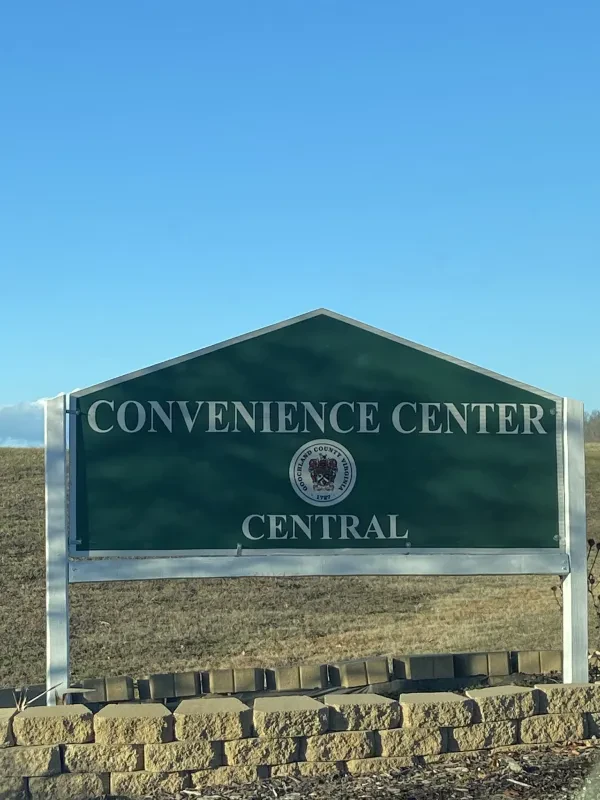 Central Convenience Center - photo 4