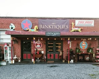 Junktiques