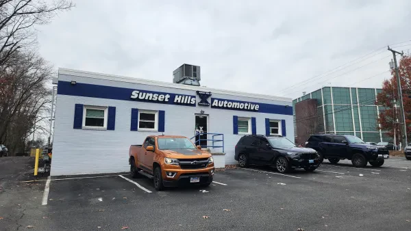 Sunset Hills Automotive - photo 2
