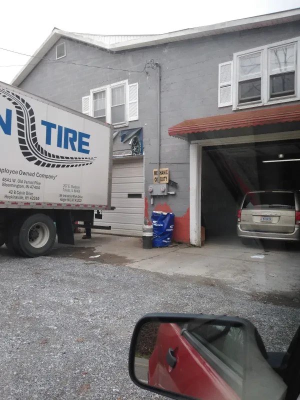 Robert's Auto Repair - photo 2