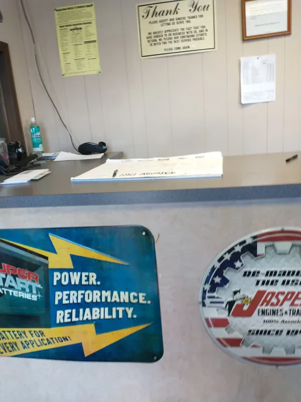 Gladstone Auto Repair - photo 3