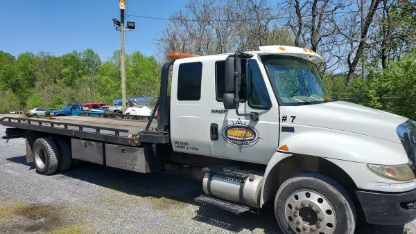Bristol Wrecker Service LLC - photo 4