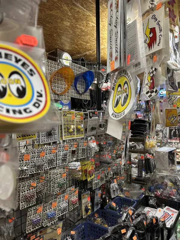 MOONEYES HAWAII (Hot Rod Parts, Accessories and Apparel) OPEN WEEKENDS & Order ONLINE. - photo 4