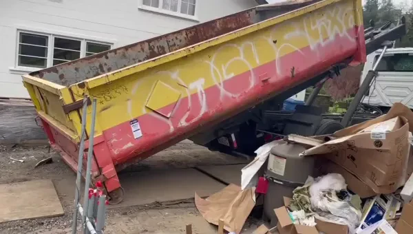 Fast Haul - Junk Removal - Berkeley - Oakland - San Francisco - Bay Area - photo 2