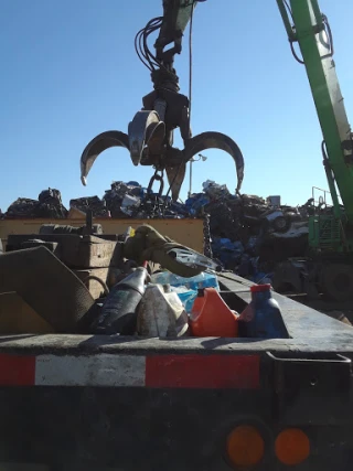 Texans Metal & Scrap INC JunkYard in Cloverleaf (TX) - photo 3