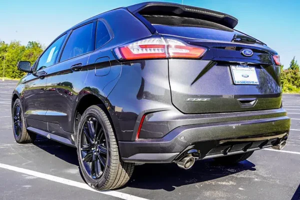 Shawnee Mission Ford - photo 4