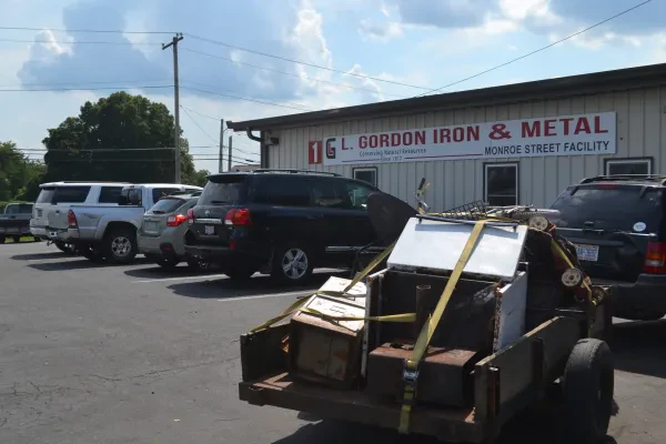 L. Gordon Iron & Metal, (Monroe St. Facility) - photo 3